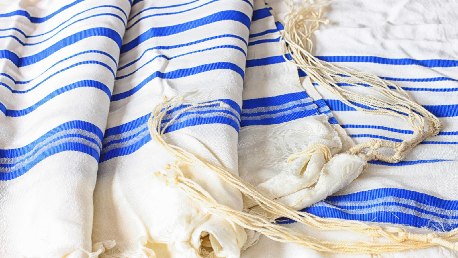 tallit tzitzit