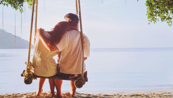 couple on swing