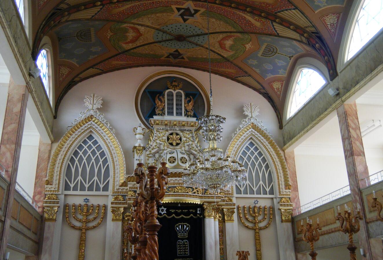 photograph of a synagogue sanctuary