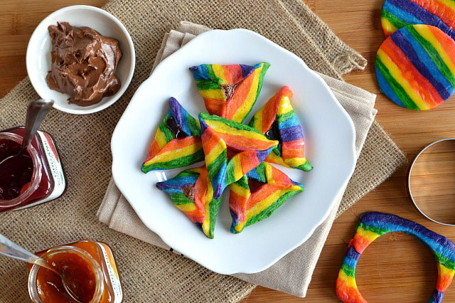 Rainbow-Hamantaschen-final