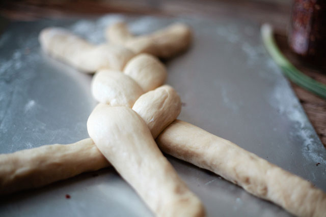 braided-scallion