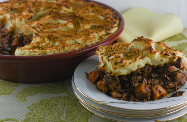 shredded brisket cumberland pie4