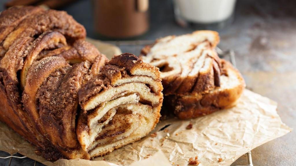 what does babka mean in yiddish