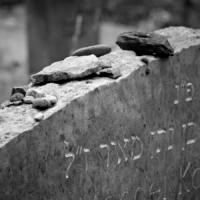 The Mourner's Kaddish: A Memorial Prayer in Praise of God | My Jewish ...