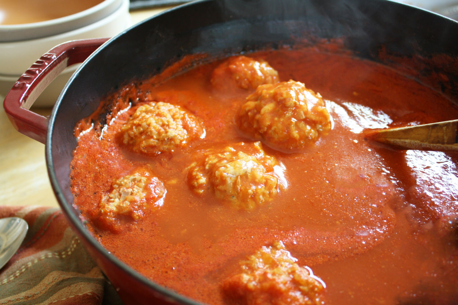 Тефтели с томатной пастой. Russian Meatball. Russian Comfort food. Ежики Руссиан фуд.