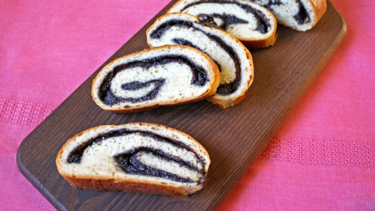 poppy seed roll recipe jewish old fashioned purim cake