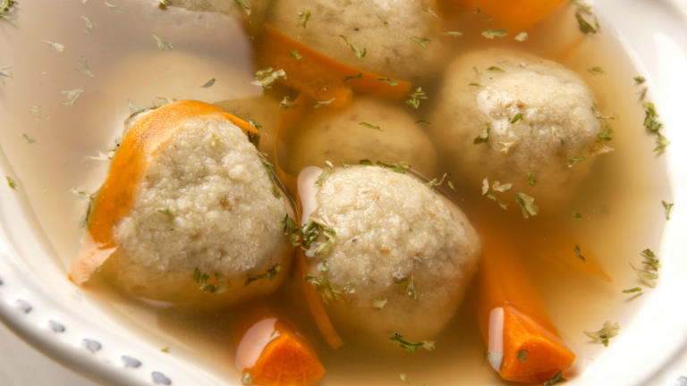 chicken soup matzah balls Jewish Shabbat