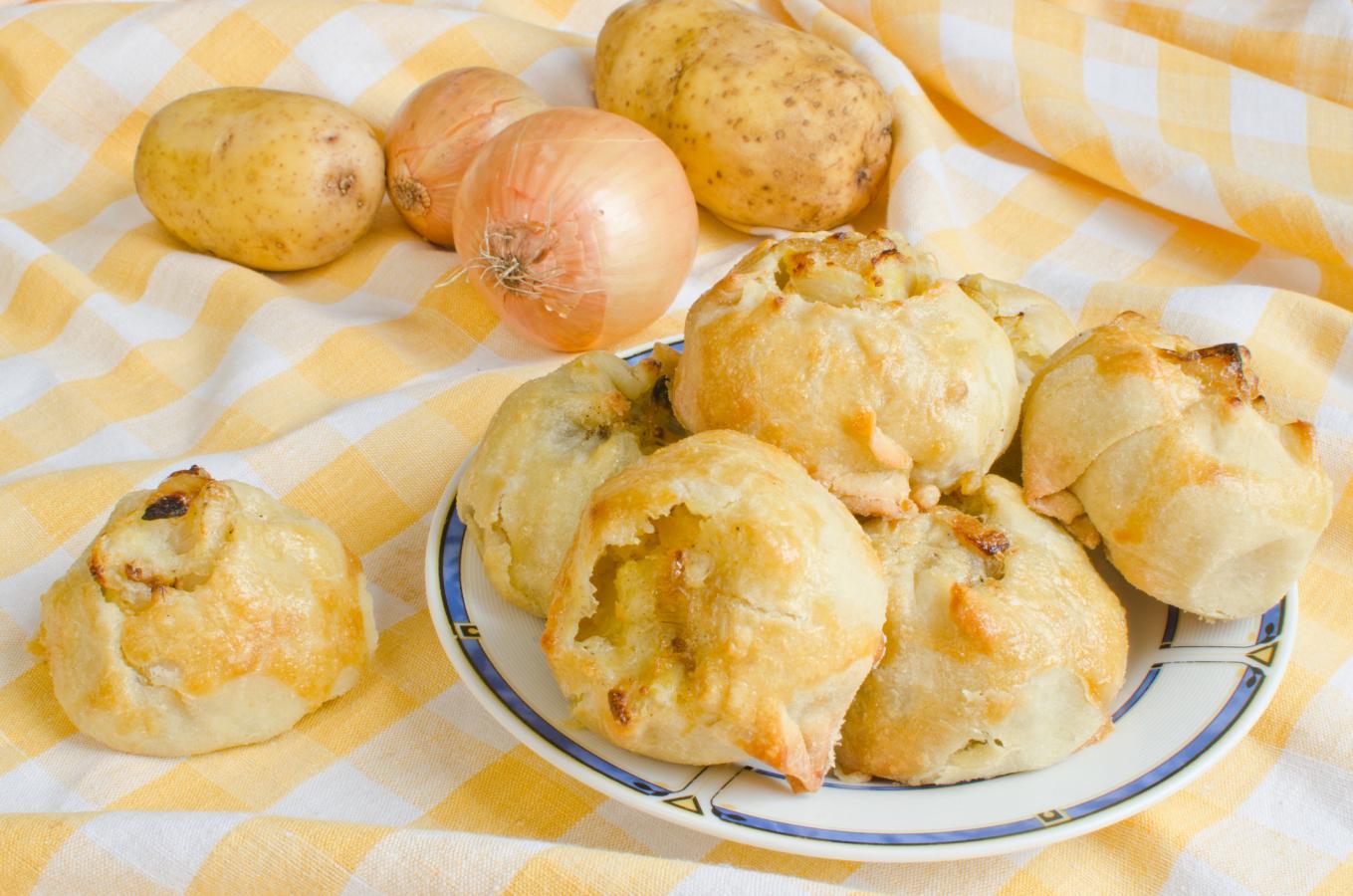 Nosher Monthly Cook Along Potato Knishes My Jewish Learning