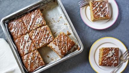 honey sesame cake