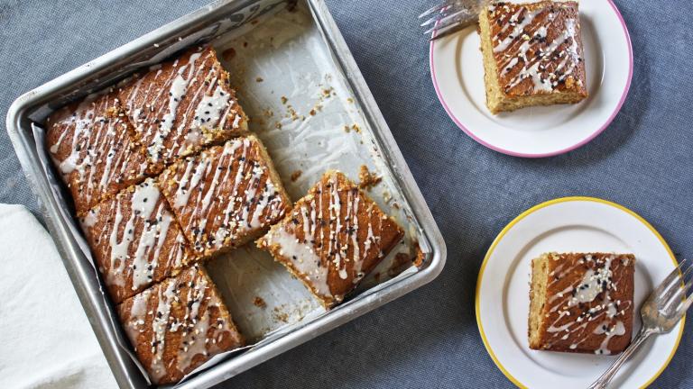 honey sesame cake