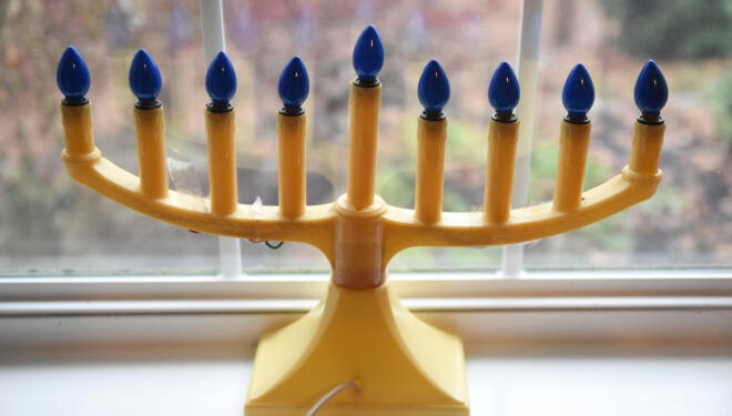 electric menorah