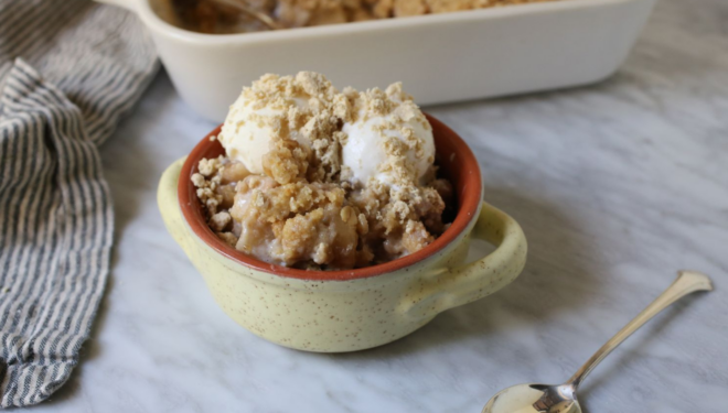 apple tahini crumble