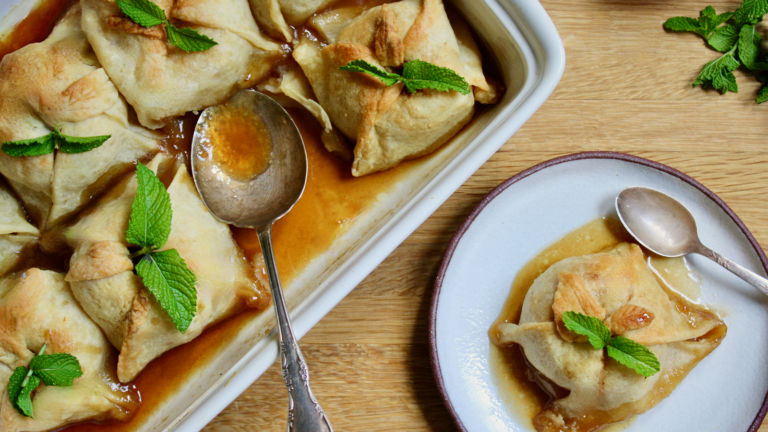 Rosh Hashanah apple dessert apple dumplings